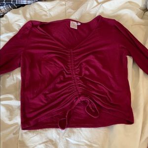 maroon crop top
